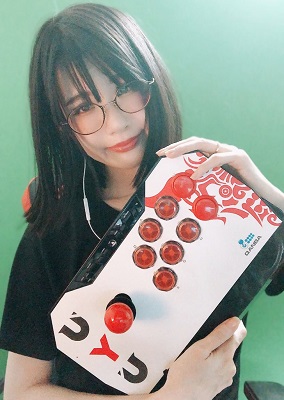 鉄拳7女性プロ格ゲーマーYUYUさん